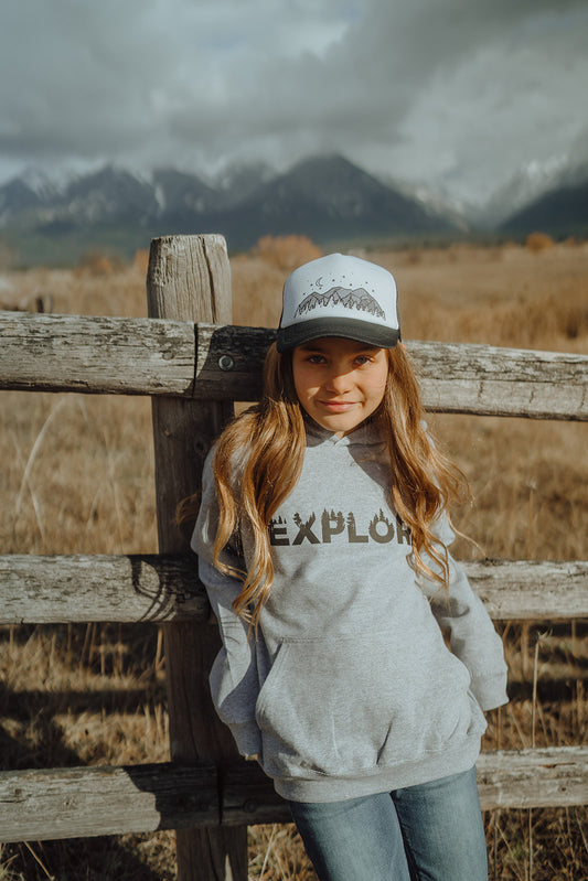 Kid Night Sky Trucker Hat: White/Black